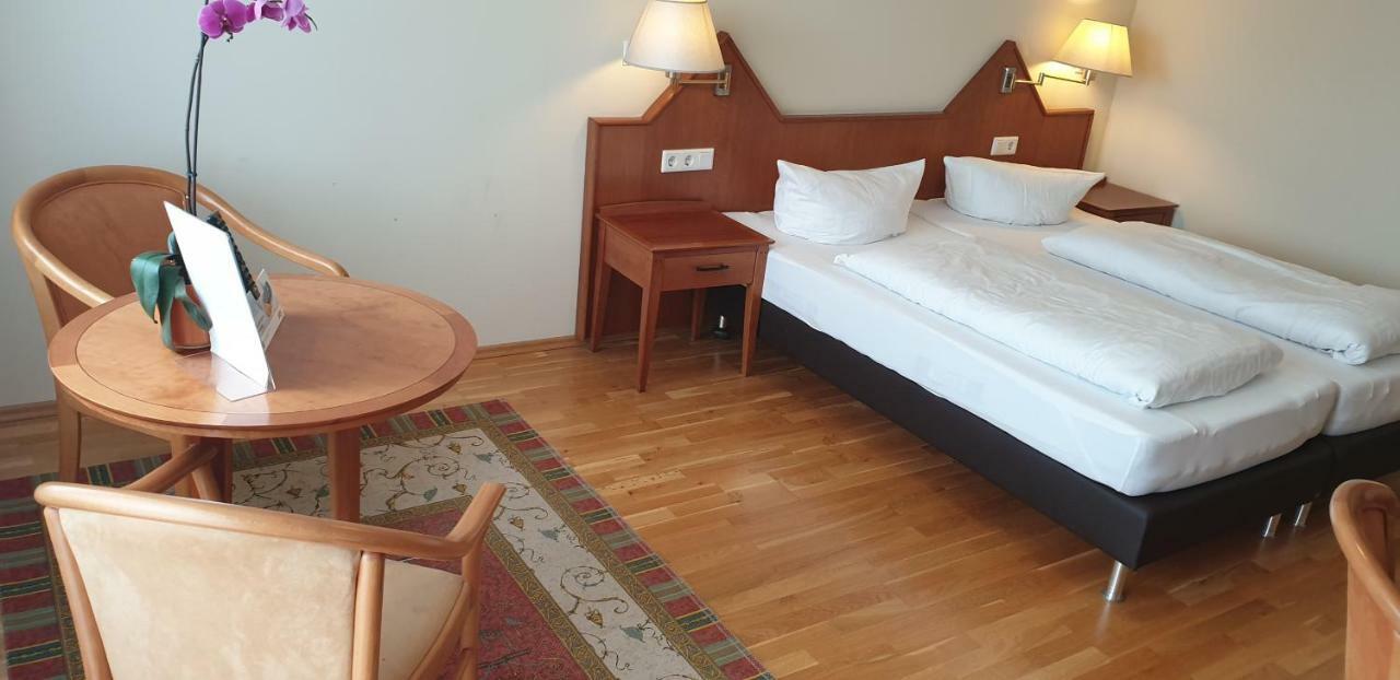 Hotel Am Rossberg Altenahr Zewnętrze zdjęcie